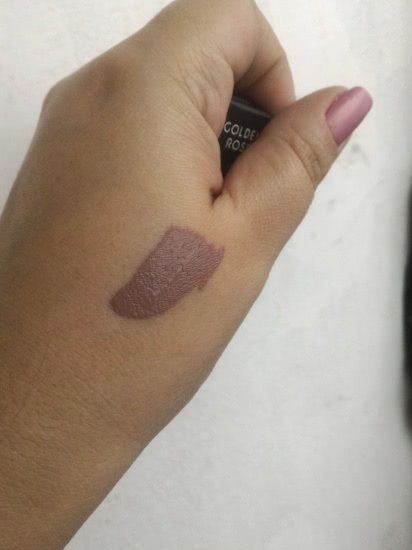 Такая противоречивая Golden Rose Longstay Liquid Matte Lipstick #10