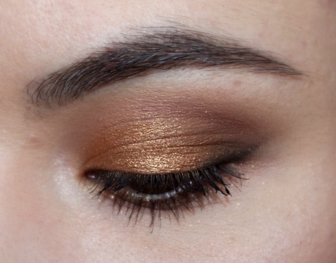 Wet 'n' Wild Color Icon Eyeshadow Trio: Walking on Eggshells, Sweet as Candy, I'm Getting Sunburned