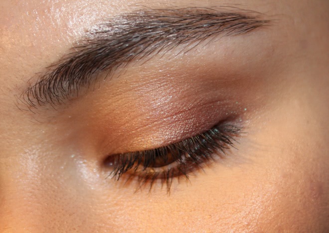 Essence I love stage eyeshadow base