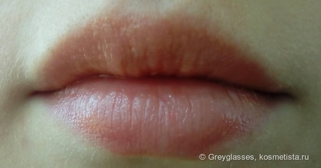 Мой однозначный любимец - Clarins Instant Light Lip Balm Perfector в оттенке 06 Rosewood