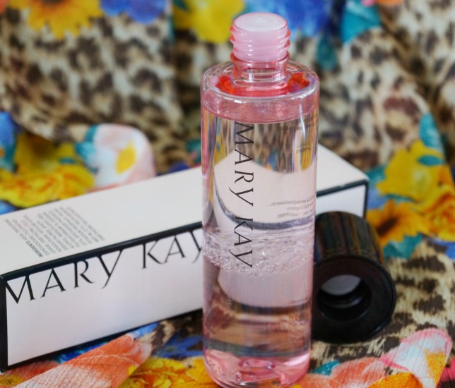 Обезжиренное средство для снятия макияжа с глаз Mary Kay; Очищающий мицеллярный лосьон Avene cleansing micellar lotion; Гель для умывания AlpStories cleansing gel sage and mint