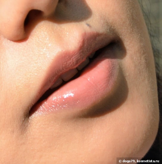 YSL Rouge Volupte Shine Lipstick №9 Nude in Private
