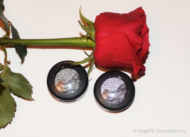 Кремовые тени с эффектом сияния MAC Extra Dimension Eye Shadow