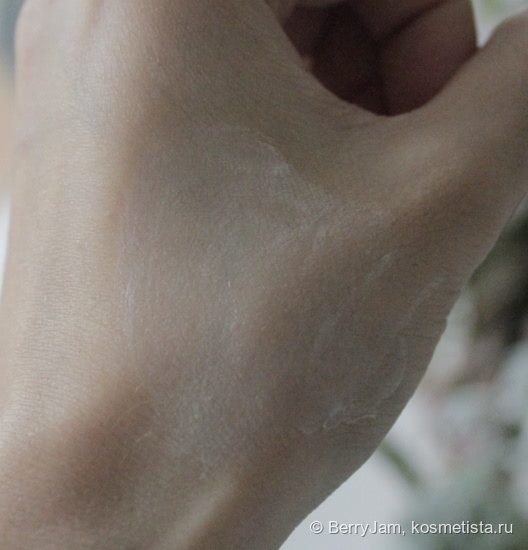 Непостоянства в погоде = недовольства кожи. Увлажняющая крем-маска Clarins HydraQuench Cream-Mask