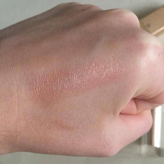 Объем губ с помадой Oriflame Giordani Gold Voluptuous Lipstick