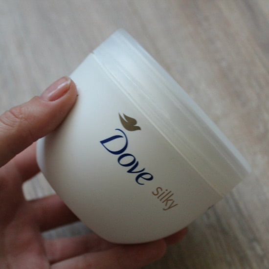 Dove Silky Silky Feeling skin Крем для тела Нежный шелк
