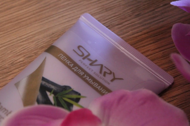 Shary Perfect Solution Пенка для умывания Bamboo Charcoal & Hyaluronic Acid