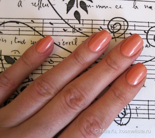 Персиковая нежность с Golden Rose Rich Color Nail Lacquer #43