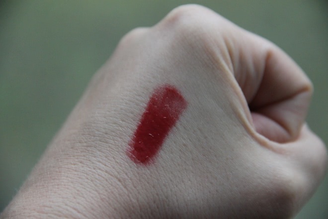Лаковые... губы Bourjois Rouge Edition Aqua Laque в оттенке 04 Viens si tu roses