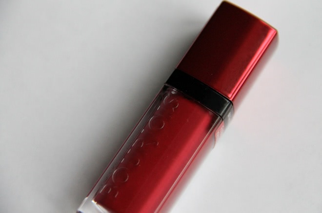 Лаковые... губы Bourjois Rouge Edition Aqua Laque в оттенке 04 Viens si tu roses