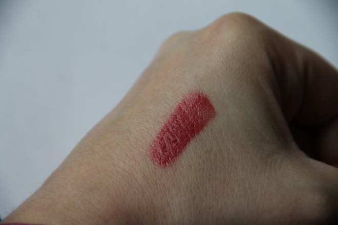 Лаковые... губы Bourjois Rouge Edition Aqua Laque в оттенке 04 Viens si tu roses