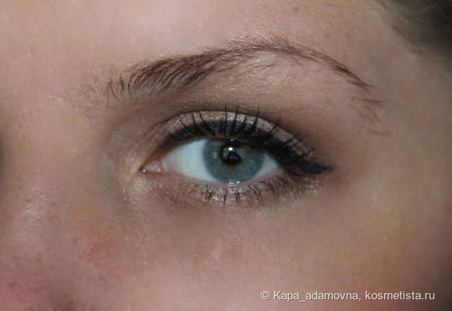 Гель (который в народе почему-то называют помадка) для бровей Inglot AMC Brow Liner Gel в оттенке 11