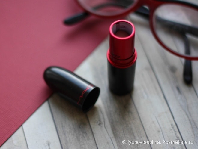 Mac Viva Glam Lipstick в оттенке Viva Glam II