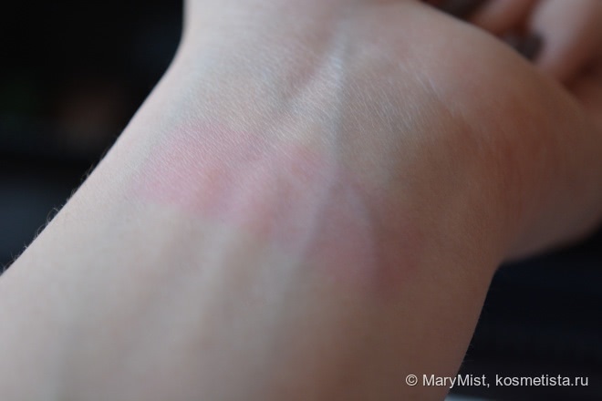 NYX Simply Vamp Lip Cream SV02 Temptress