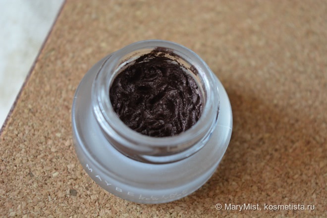 Мои мастхэвы для стрелок: Maybelline New York EyeStudio Lasting Drama Gel Eyeliner 24H 01 Black & 02 Brown