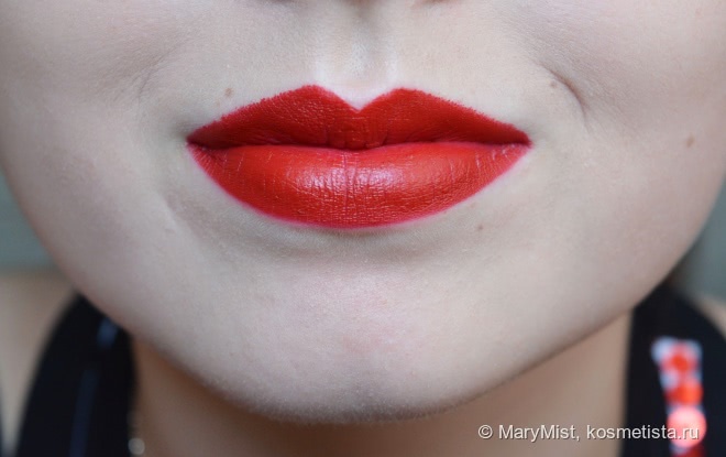 MAC Matte Lipstick Russian Red
