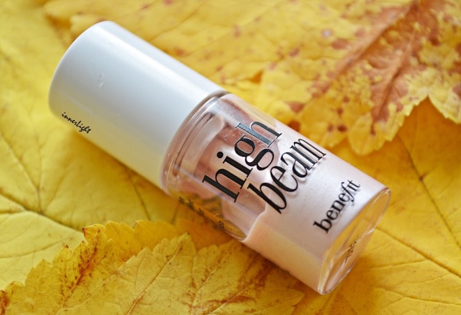 Создавая свет. High beam Luminescent Complexion Enhancer. Benefit