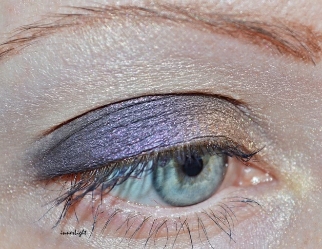 Черное VS Белое. NYX Eyeshadow Base. Оттенок 05 Black