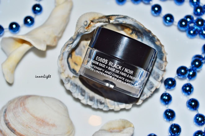 Черное VS Белое. NYX Eyeshadow Base. Оттенок 05 Black