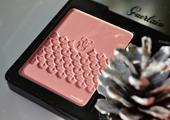Нежные чувства. Румяна Guerlain Rose Aux Joues Tender Blush в оттенке 01 Morning Rose