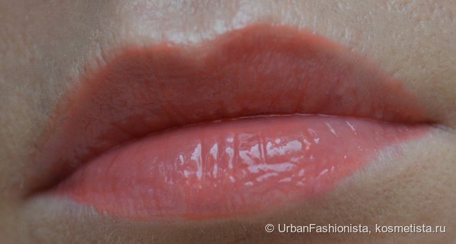 Такие разные YSL Gloss Volupte: #049 Terriblement Fuchsia и #204 Corail Trapeze