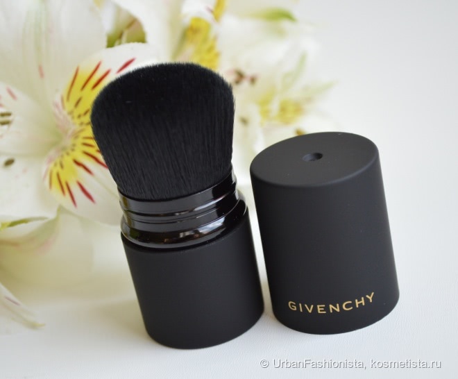 Сияние изнутри с Givenchy Les Saisons Healthy Glow Powder, #00 Moonlight Saison + бонусная кисть