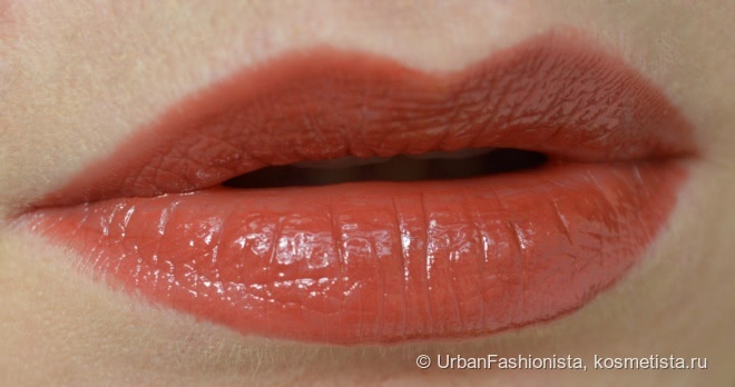 Медовая осень: Clarins Joli Rouge Moisturizing Long-Wearing Lipstick в оттенке #737 Spicy Cinnamon