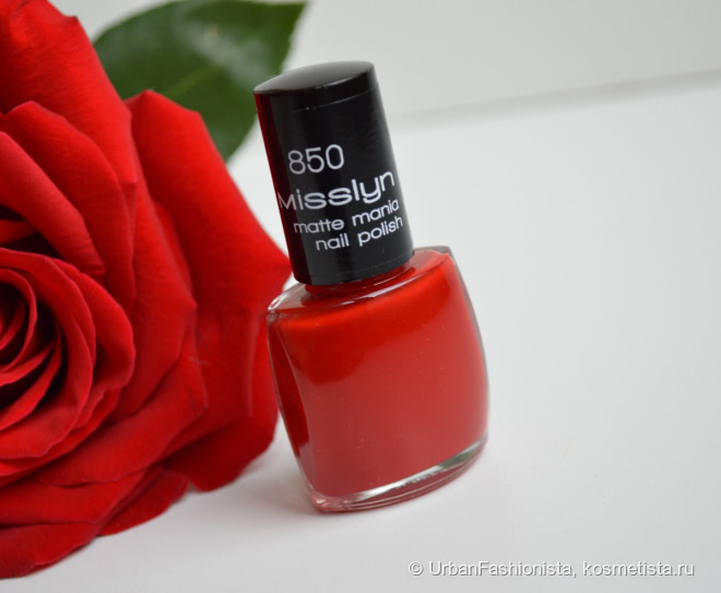 Бархатные лепестки роз на ногтях с лаком Misslyn Matte Mania Nail Polish в оттенке #850 My Matte Red