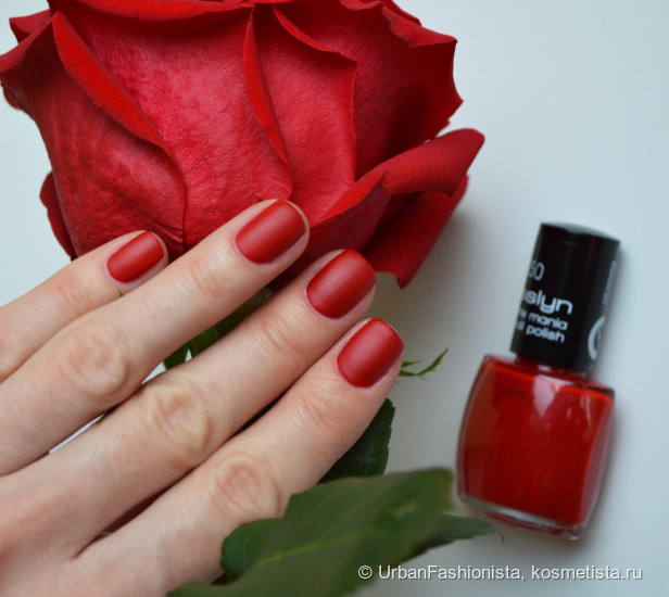 Бархатные лепестки роз на ногтях с лаком Misslyn Matte Mania Nail Polish в оттенке #850 My Matte Red