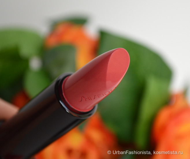 Прекрасная, но сомнительная Shiseido Rouge Rouge Lipstick в оттенке RD309 Coral Shore