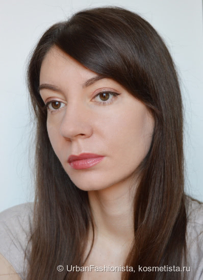 Идеальный зимний нюд. Clarins Joli Rouge Moisturizing Long-Wearing Lipstick в оттенке #752 Rosewood