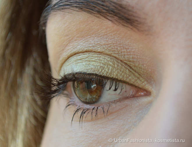 Весенняя зелень: тени Dior Diorshow Mono Professional Eye Shadow Spectacular Effects & Long Wear в оттенке #480 Nature