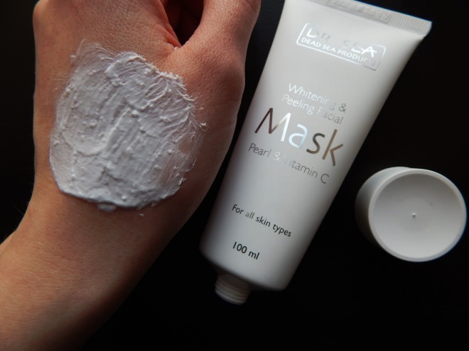 Отбеливающая маска-пилинг для лица с жемчугом и витамином С - Whitening and peeling facial Mask Pearl & Vitamin C Dr. Sea