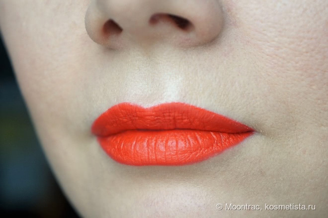 Матовая помада Artdeco Perfect Mat Lipstick оттенок №112 Orangey Red