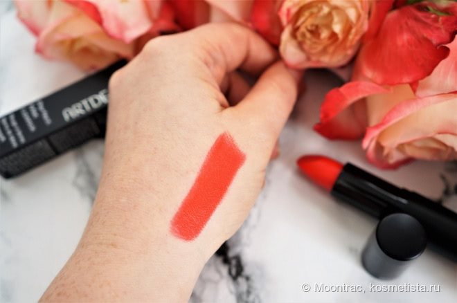 Матовая помада Artdeco Perfect Mat Lipstick оттенок №112 Orangey Red