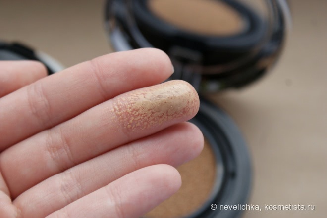 Совсем не фарфоровый IsaDora Nude cushion foundation в оттенке 10 Nude porcelain