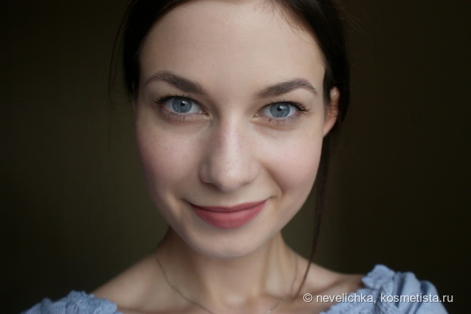 Совсем не фарфоровый IsaDora Nude cushion foundation в оттенке 10 Nude porcelain