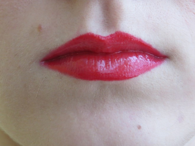 Красный красавец от Avon