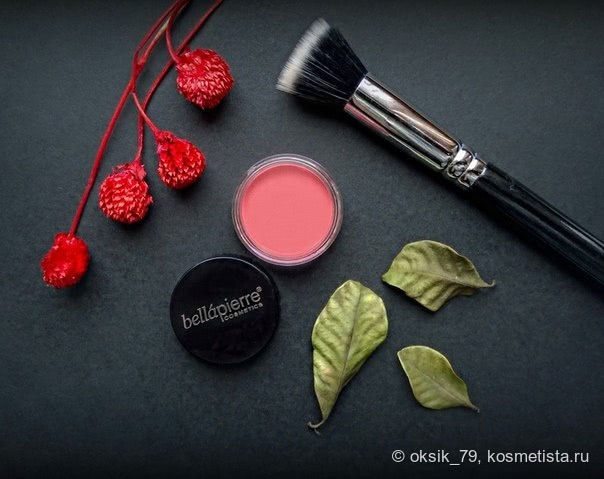 На встречу к весне с бальзамом для макияжа губ и щек в оттенке Coral от Bellapierre Cosmetics