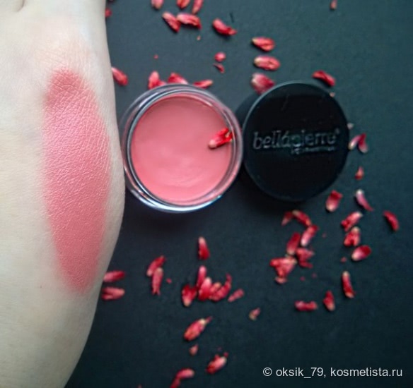 На встречу к весне с бальзамом для макияжа губ и щек в оттенке Coral от Bellapierre Cosmetics
