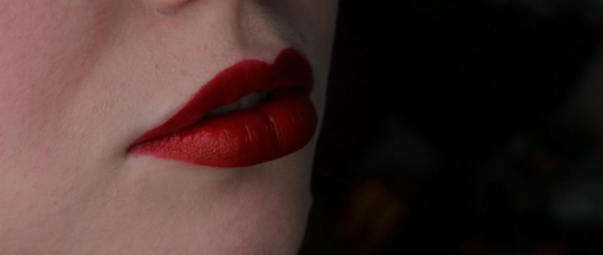 Кровавый соблазн. NYX High Voltage Lipstick 20 Burlesque