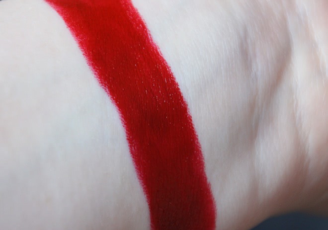 Кровавый соблазн. NYX High Voltage Lipstick 20 Burlesque