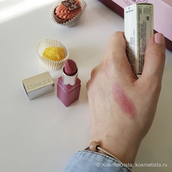 Помада для губ сияние и уход Clinique Pop Glaze Sheer Lip Colour + Primer в новом оттенке 07 sugar plum pop