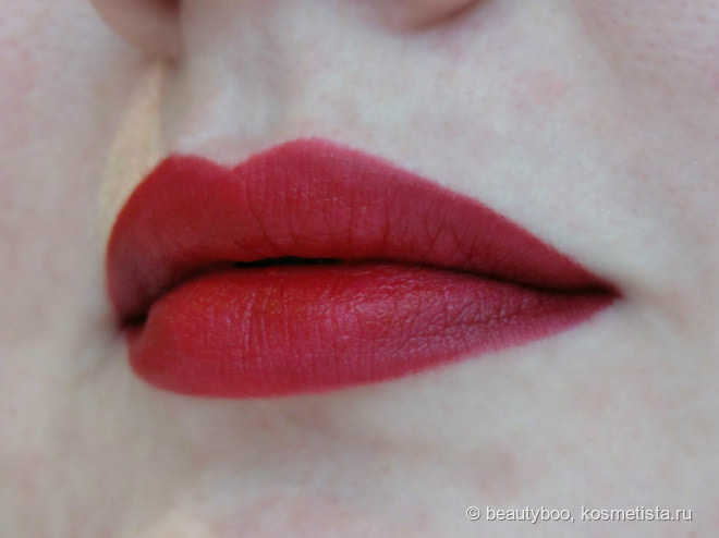 Шах и Matte. Помады Maybelline Color Sensational в оттенках #965 Siren in Scarlet и #975 Divine Wine