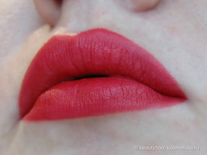 Шах и Matte. Помады Maybelline Color Sensational в оттенках #965 Siren in Scarlet и #975 Divine Wine