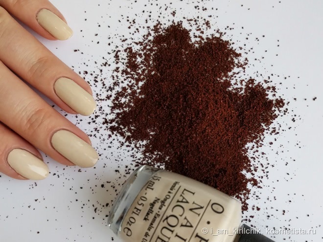 Если хочется сладкого или совсем не забытое старое....OPI my vampire is buff (E82)