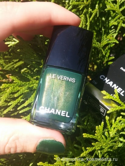 Chanel Le Vernis Longwear Nail Colour 536 Emeraude - лак, который переносит тебя в солнечный лес
