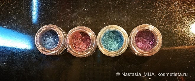 Павлиний глаз с помощью пигментов №32, 212,71,33 от Inglot или рассыпчатые тени для век (пигменты) Inglot AMC Pure Pigment Eye Shadow