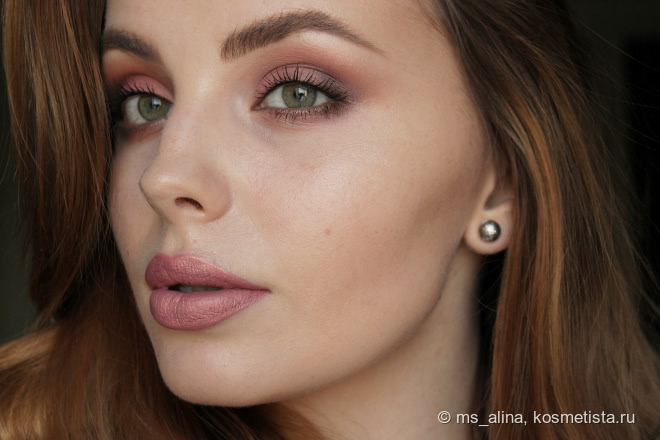 Отличник и троечник - Becca Shimmering Skin Perfector Moonstone Glow On The Go