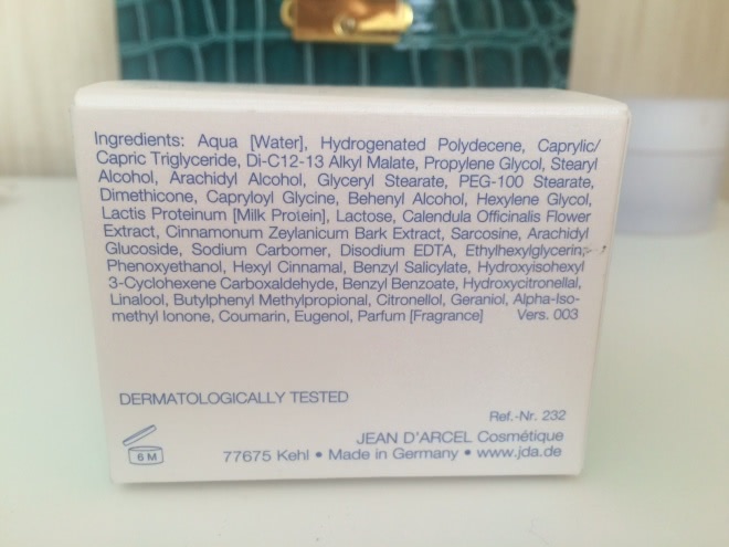 Достойный уход за жирной обезвоженной кожей с Jean D'Arcel creme lactique oil control